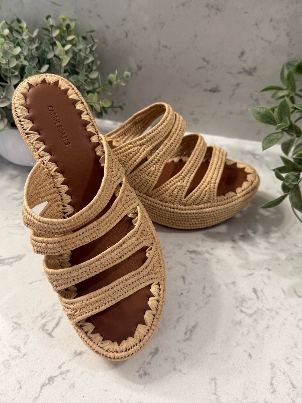NEW Women's Carrie Forbes Medi Raffia Wedge Slide Sandals Size 37